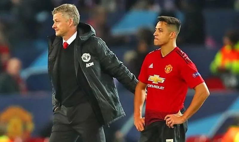 HLV Ole Gunnar Solskjaer muốn chia tay Alexis Sanchez lúc này chẳng dễ. Ảnh: Getty Images
