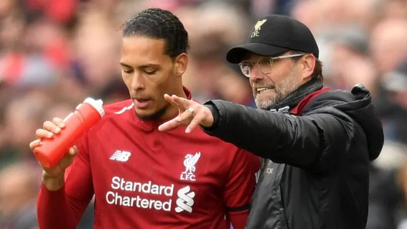 HLV Jurgen Klopp luôn có những chỉ đạo quan trọng đối với các ngôi sao của mình. Ảnh: Getty Images