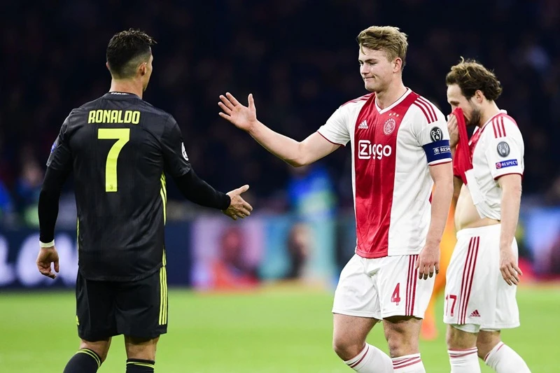 Cristiano Ronaldo đã có những tác động quan trọng đến quyết định của Matthijs de Ligt. Ảnh: Getty Images