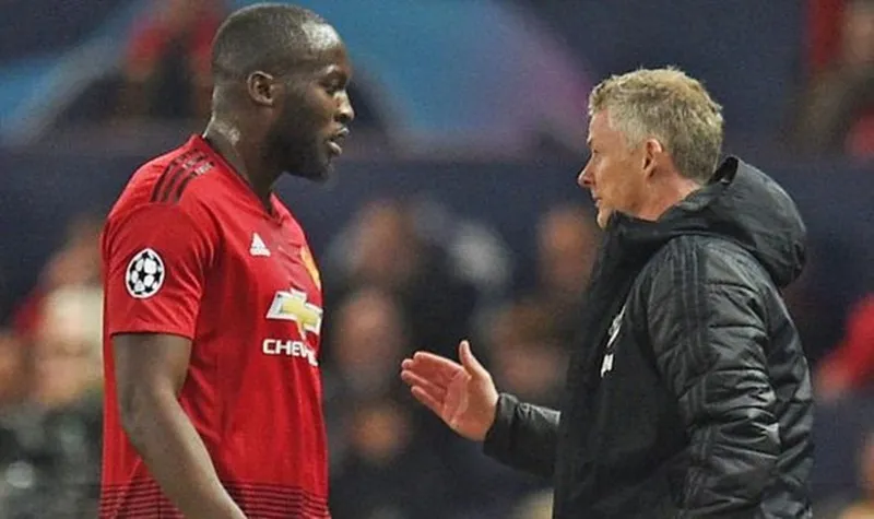 Nếu Romelu Lukaku phải ở lại, HLV Ole Gunnar Solskjaer chỉ xem anh là lựa chọn thứ 2. Ảnh: Getty Images