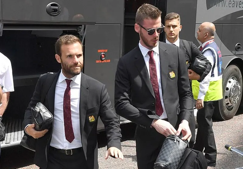 Quỷ đỏ lên đường du đấu, Pogba và Lukaku góp mặt ảnh 2 Quỷ đỏ lên đường du đấu, Pogba và Lukaku góp mặt ảnh 2