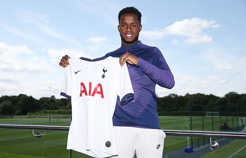 Tottenham cuối cùng cũng có mục tiêu lâu dài Ryan Sessegnon. Ảnh: Getty Images