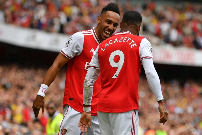 Pierre-Emerick Aubameyang tiếp tục xuất sắc định đoạt trận đấu. Ảnh: Getty Images 