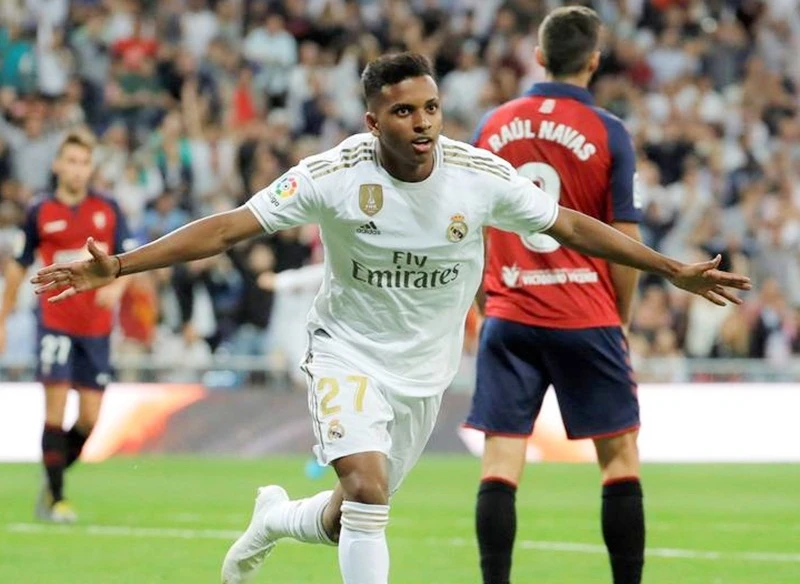 Rodrygo Goes tận hưởng ngày ra mắt tuyệt diệu. Ảnh: Getty Images