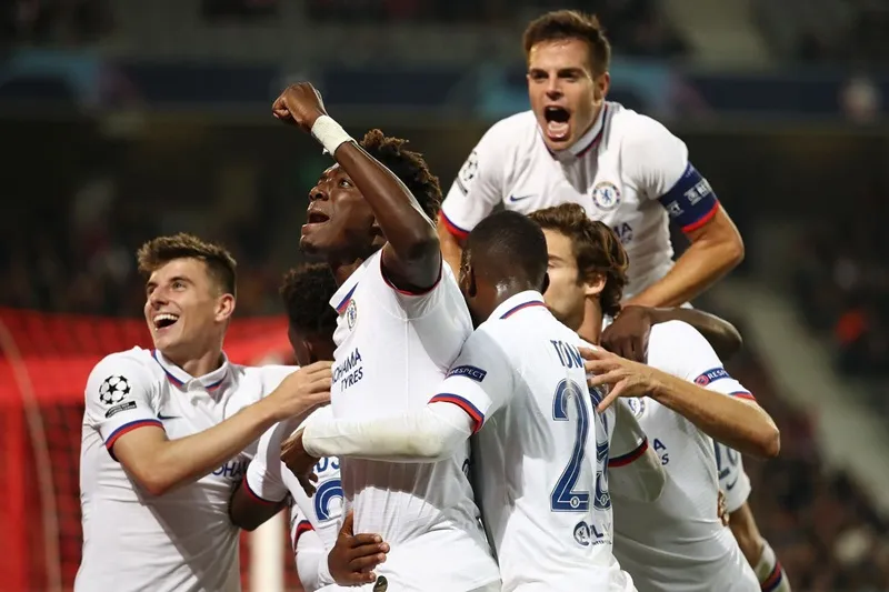 Tiền đạo trẻ Tammy Abraham tiếp tục xuất sắc cùng Chelsea. Ảnh: Getty Images