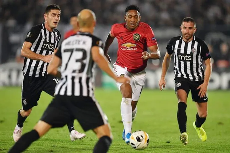 Man.United bất an trong… cuộc chiến trụ hạng ảnh 1 Man.United bất an trong… cuộc chiến trụ hạng ảnh 1