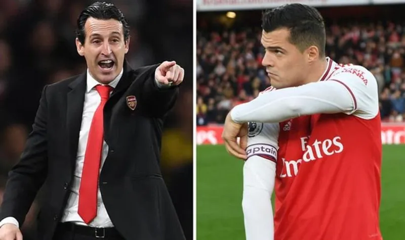 Đội trưởng Arsenal xin lỗi trong… hằn học ảnh 1