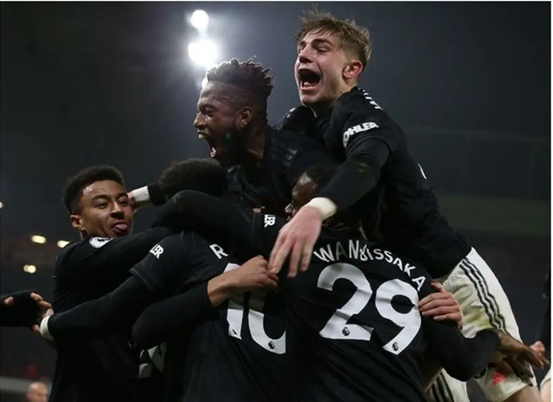 Man.United ngược dòng bất thành, Solskjaer cho rằng thiếu kinh nghiệm ảnh 1