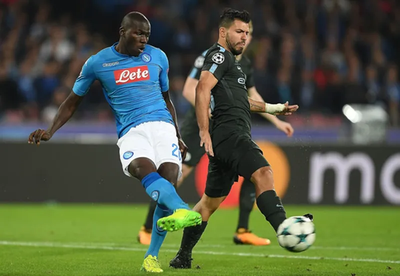 Kalidou Koulibaly gây ấn tượng khi đối đầu Man.City ở Champions League. Ảnh: Getty Images
