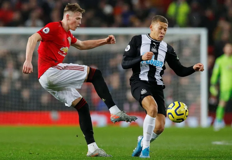 Quỷ đỏ đại thắng Newcastle, nhưng mất cầu thủ ổn định nhất