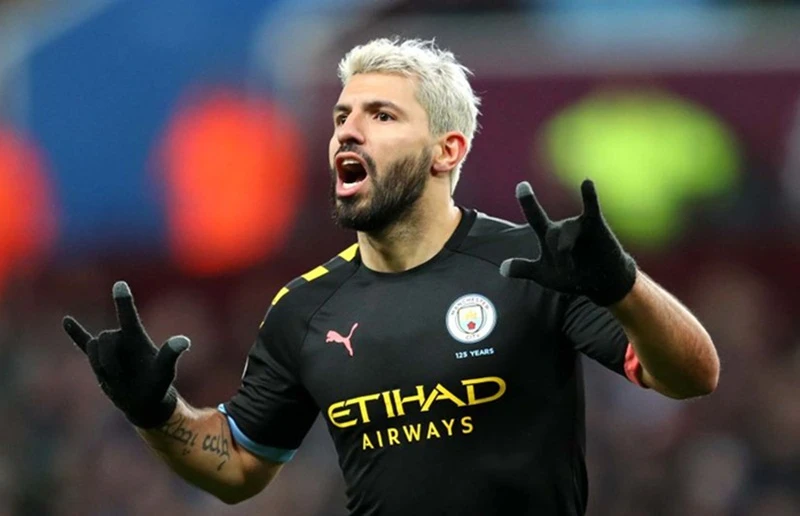 Sergio Aguero chính thức bước vào hàng ngũ huyền thoại của Premier League. Ảnh: Getty Images 