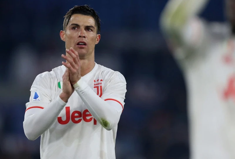 Cristiano Ronaldo không thể có ngày ăn mừng trọn vẹn. Ảnh: Getty Images