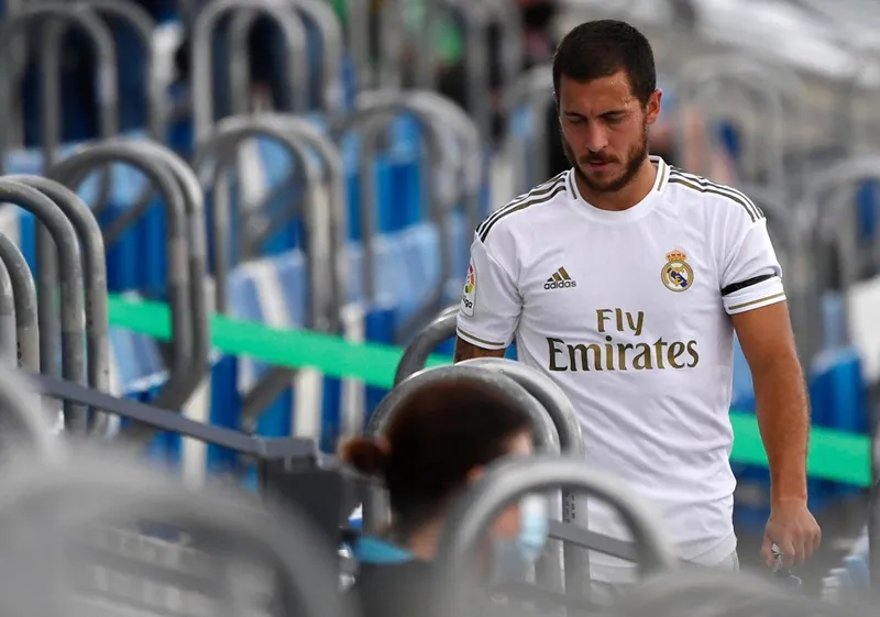 Real thu hẹp cách biệt ngôi đầu, tốp 4 “giậm chân tại chỗ” ảnh 1