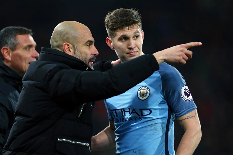 HLV Pep Guardiola đã hết kiên nhẫn với trung vệ John Stones. Ảnh: Getty Images