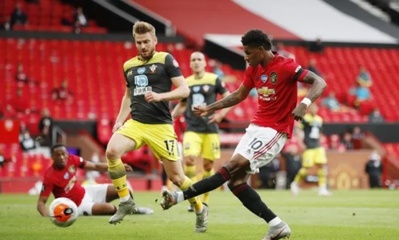 Marcus Rashford và Man.United đã đánh rơi điểm số rất đáng tiếc. Ảnh: Getty Images