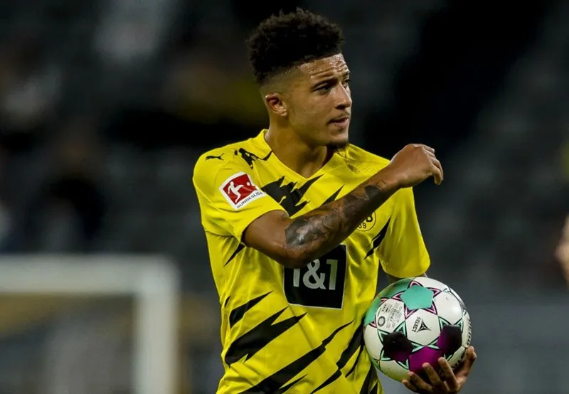 Jadon Sancho ở lại giúp Dortmund thắng khai mùa Bundesliga cuối tuần qua.