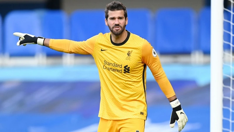 Alisson thừa nhận Liverpool vẫn đang cố tìm lại phong độ hủy diệt từng có ở đầu mùa giải trước. Ảnh: Getty Images