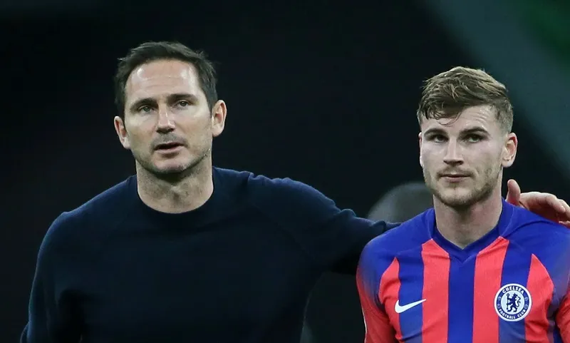 HLV Frank Lampard và tân binh Timo Werner đã gây ấn tượng tốt trước ông chủ. Ảnh: Getty Images