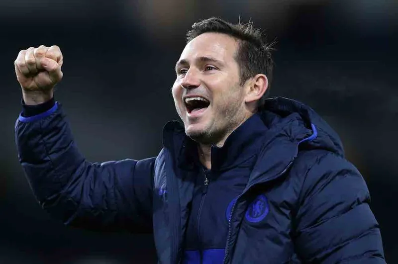 Lampard tán dương tân binh, nhưng thận trọng về cơ hội đua tranh danh hiệu ảnh 1 Lampard tán dương tân binh, nhưng thận trọng về cơ hội đua tranh danh hiệu ảnh 1