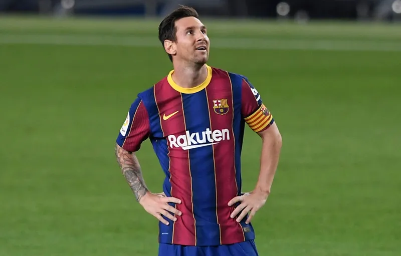 Lionel Messi cho thấy đã không còn cam kết với Barca. Ảnh: Getty Images