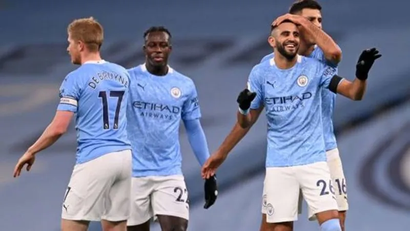 Riyad Mahrez đã ghi một hat-trick giúp Man.City vùi dập Burnley 5-0. Ảnh: Getty Images