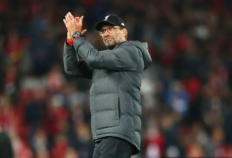HLV Jurgen Klopp kêu gọi người hâm mộ Liverpool cố gắng tận hưởng trận đấu khi còn có thể. Ảnh: Getty Images