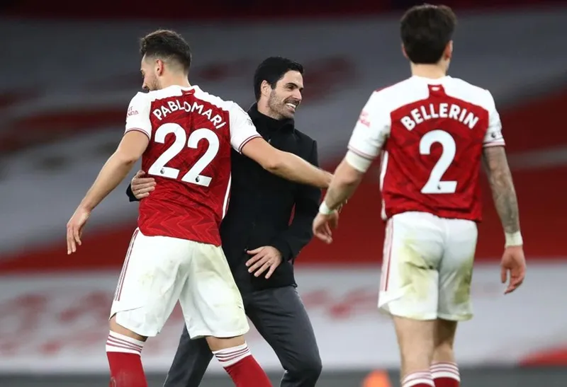 HLV Mikel Arteta phần nào gỡ bỏ được áp lực sau chiến thắng hệ trọng. Ảnh: Getty Images
