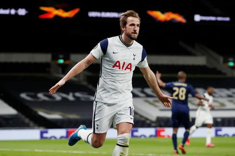 Harry Kane tỏa sáng mang về chiến thắng cho Tottenham. Ảnh: Getty Images