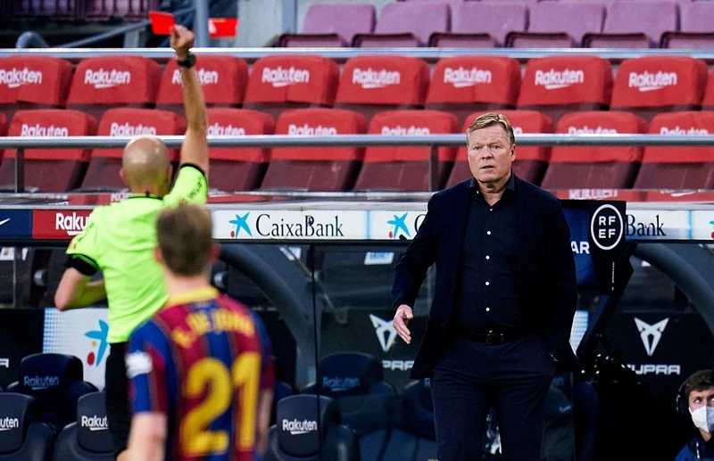 HLV Ronald Koeman đối mặt nguy cơ cấm chỉ đạo 2 trận trước Valencia và Atletico Madrid.