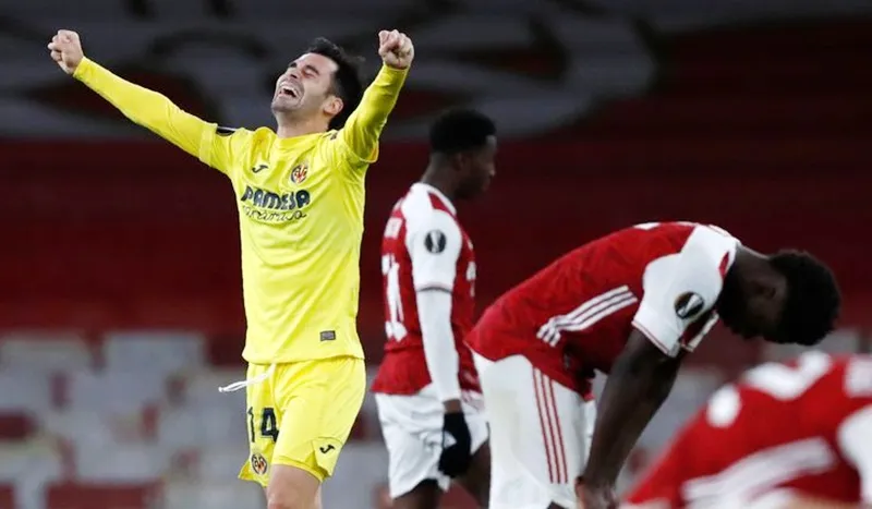 Villarreal ăn mừng trước sự bất lực của chủ nhà Arsenal. Ảnh: Getty Images
