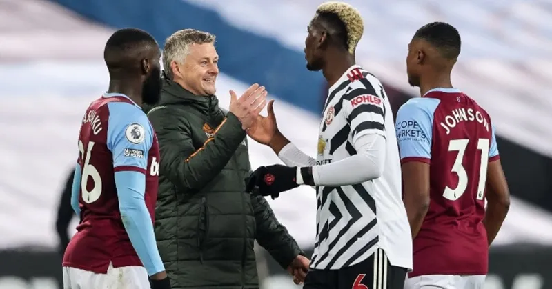 HLV Ole Gunnar Solskjaer hài lòng khi vừa ngăn Man.City vô địch sớm vừa đảm bảo tốp 4. Ảnh: Getty Images