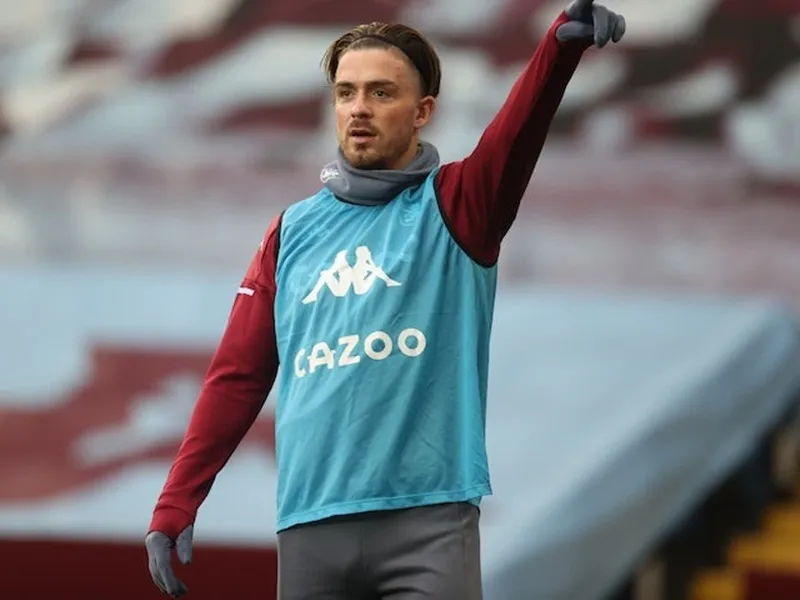 Jack Grealish đã trở lại sân tập Aston Villa đúng hẹn.