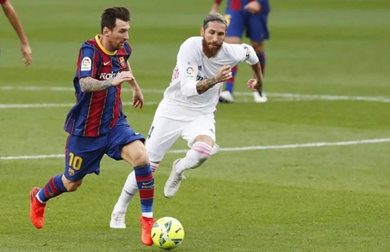 El Clasico mùa này sẽ vắng mặt cùng lúc 2 huyền thoại kình địch Lionel Messi và Sergio Ramos.