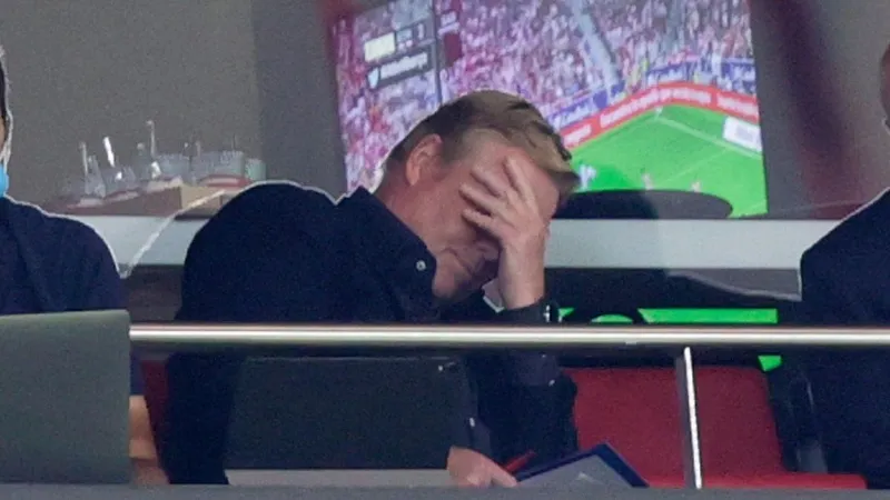 Người cũ Suarez khiến Barca thêm khốn đốn ảnh 1