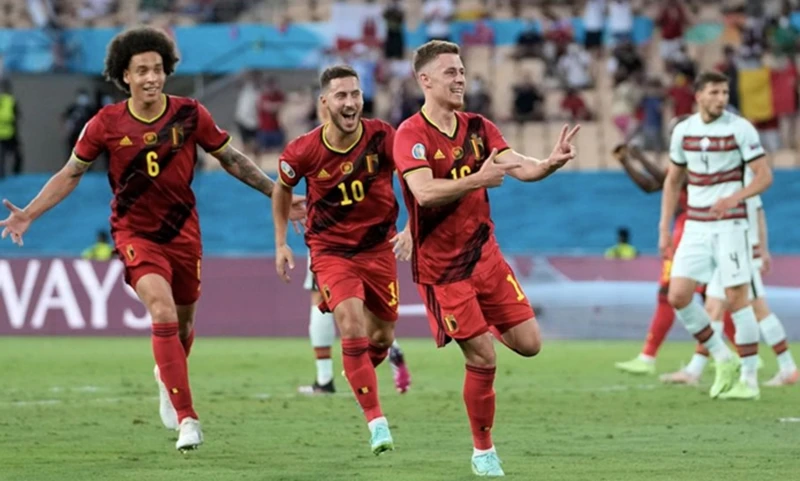 Axel Witsel và tuyển Bỉ loại Bồ Đào Nha ở Euro 2020, nhưng không thể đi trọn hành trình.