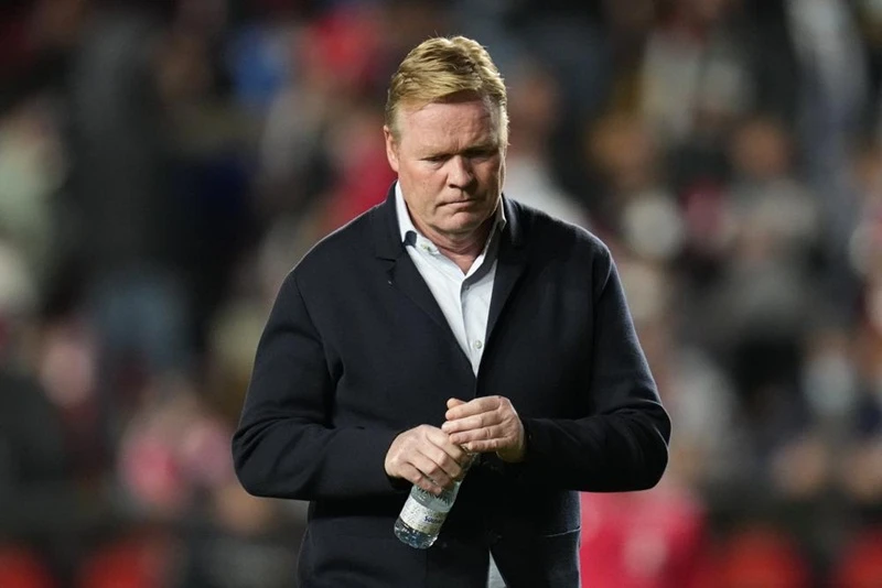 HLV Ronald Koeman đã không thể cứu vãn chiếc ghế của mình.