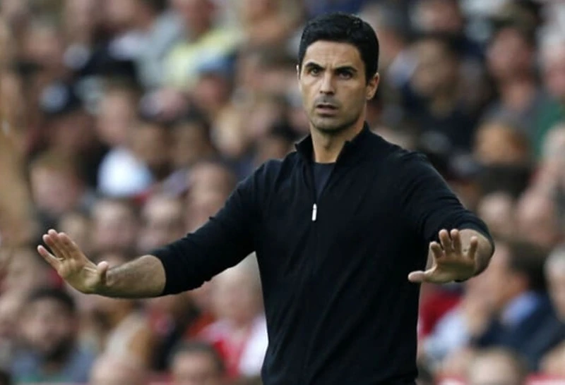 HLV Mikel Arteta bình tĩnh và tập trung cho mục tiêu tốp 4 của Arsenal.