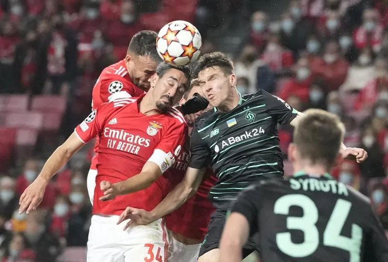 Thua trắng tại Munich, Barca bị loại trong bất lực ảnh 1