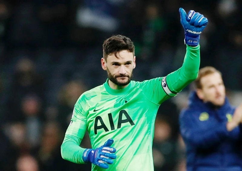 Thủ thành đội trưởng của Tottenham, Hugo Lloris được cho đã đồng ý một hợp đồng mới.