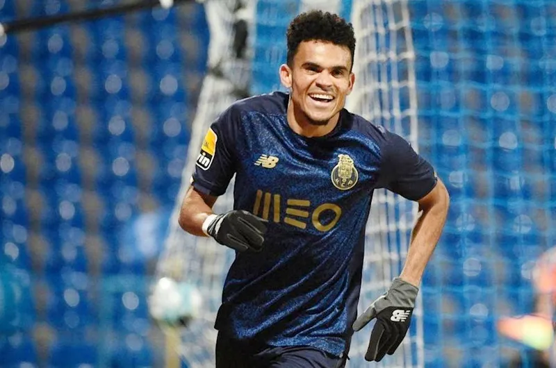 Luis Diaz từ Porto đến Liverpool giá 49 triệu là cầu thủ đắt nhất mùa đông này tại Anh.