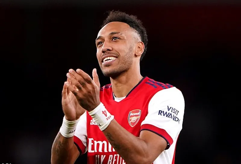 Barcelona thành công ký với tiền đạo Pierre-Emerick Aubameyang theo dạng tự do.