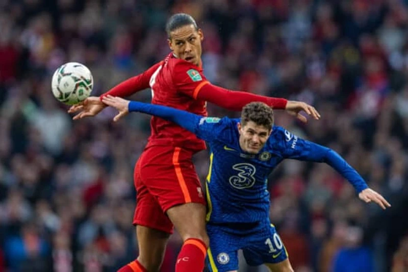 Sau chung kết Cúp Liên đoàn, Chelsea và Liverpool tiếp tục tiến sâu ở FA Cup.