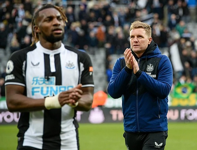 HLV Eddie Howe đang thành công đưa Newcastle đến gần vị trí an toàn.