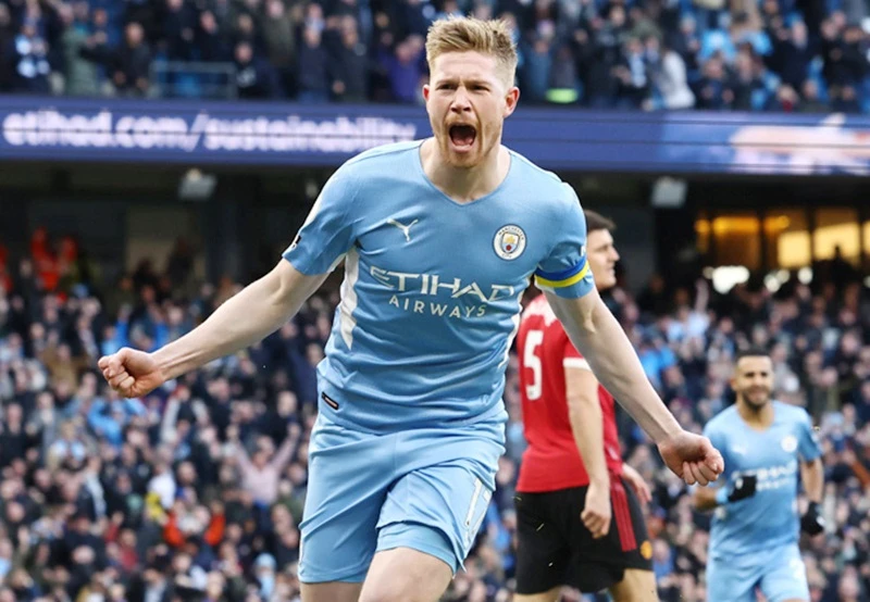 Kevin De Bruyne ăn mừng phấn khích sau khi ghi bàn. Ảnh: Getty Images