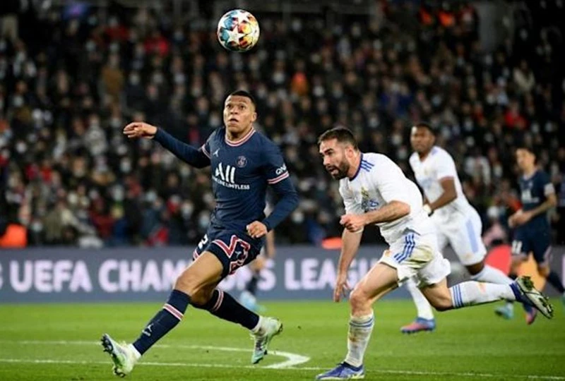 Người hâm mộ Real Madrid muốn gây ấn tượng với Kylian Mbappe.