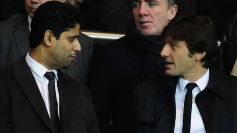 Chủ tịch Nasser Al-Khelaifi (trái) và Giám đốc thể thao Leonardo.