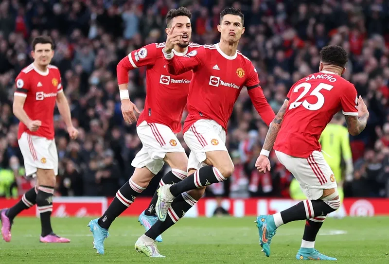 Cristiano Ronaldo đã bừng sáng với cú hat-trick thứ 59 trong sự nghiệp. Ảnh: Getty Images