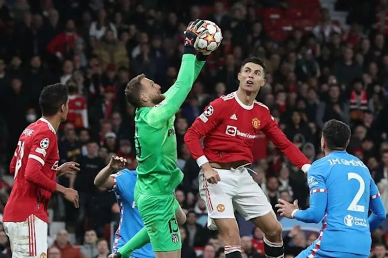 Man.United chính thức trắng tay mùa thứ 5 ảnh 1