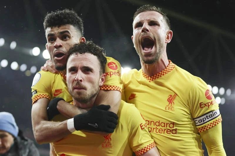 Liverpool đã đẩy cuộc đua vô địch Premier League lên mức cao trào.