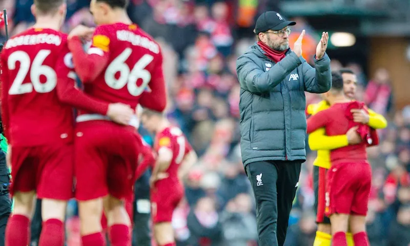 HLV Jurgen Klopp vẫn cần sự tỉnh táo trong thời điểm quyết định. Ảnh: Getty Images